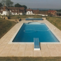 Liner pool, Lingfield